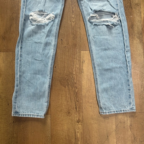 American Eagle 90s Straight Jeans Light Wash Distressed Ripped Denim Size 2 Long - Picture 5 of 12